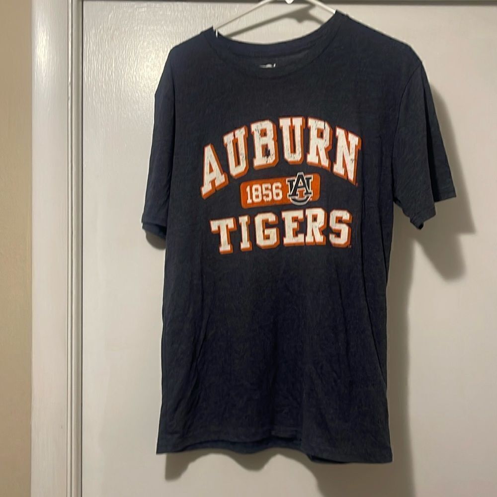 Auburn Tigers T shirt medium Blue 84 brand